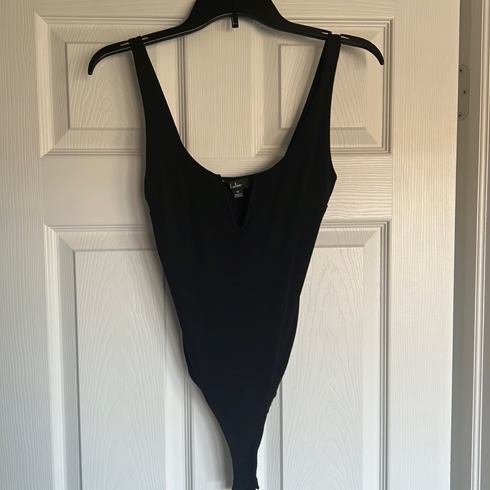 Black v neck body suit
